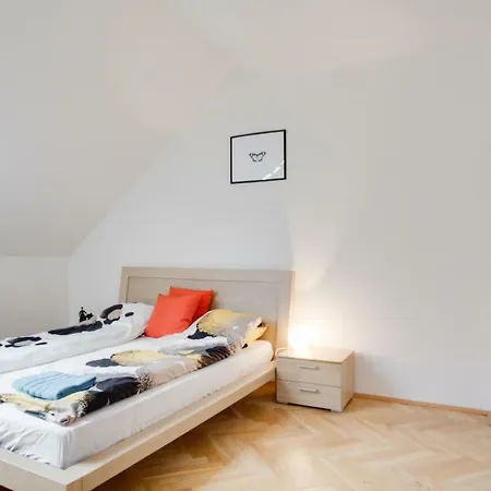 Attic With Terrace And And Two Bedrooms * Praha