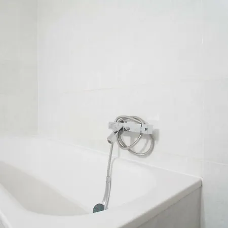 Attic With Terrace And And Two Bedrooms Praha