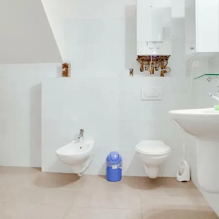 Attic With Terrace And And Two Bedrooms Apartmán Praha