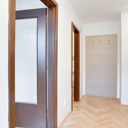 Attic With Terrace And And Two Bedrooms Apartmán Praha