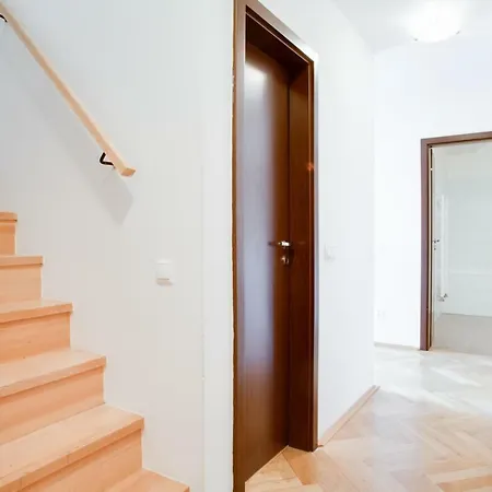 Attic With Terrace And And Two Bedrooms * Praha